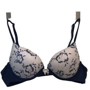 Victoria’s Secret Bra